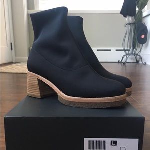 SOLD Clarks original Nadia booties